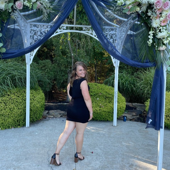 Meet the Posher - Picture 1 of 1